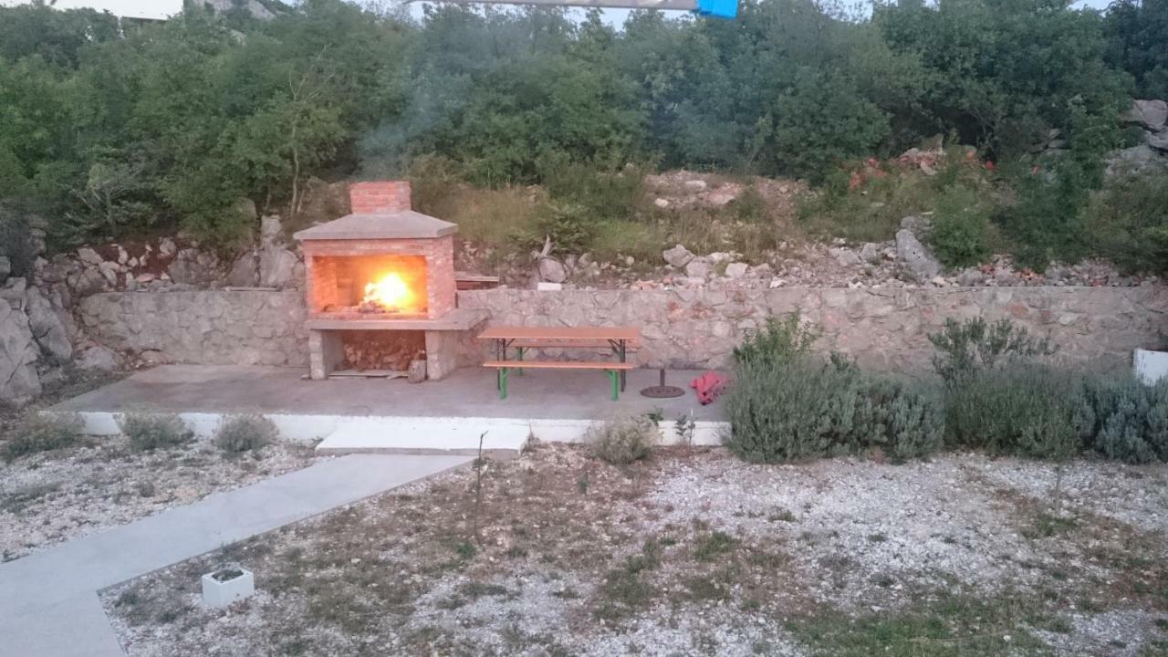 Mea Culpa Apartman Karlobag Kültér fotó